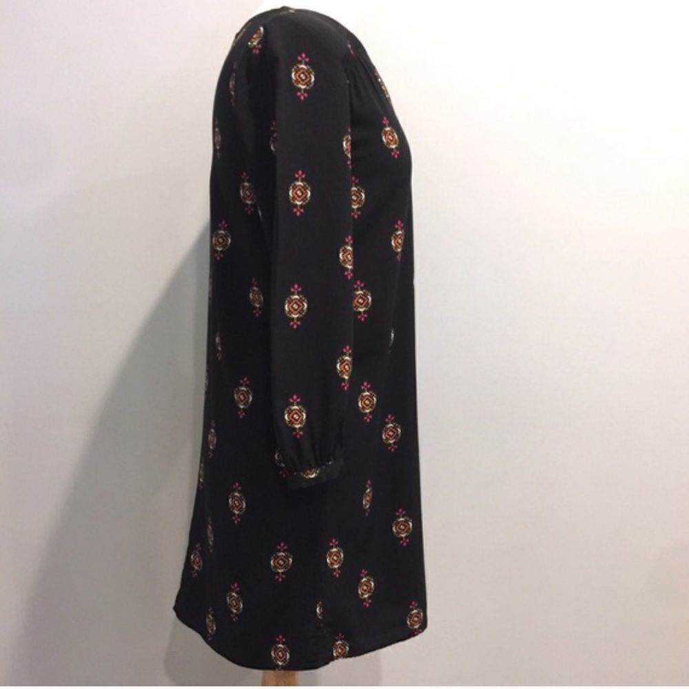 ✨ Long Sleeve Aztec print Mini Dress ✨ - Picture 3 of 8